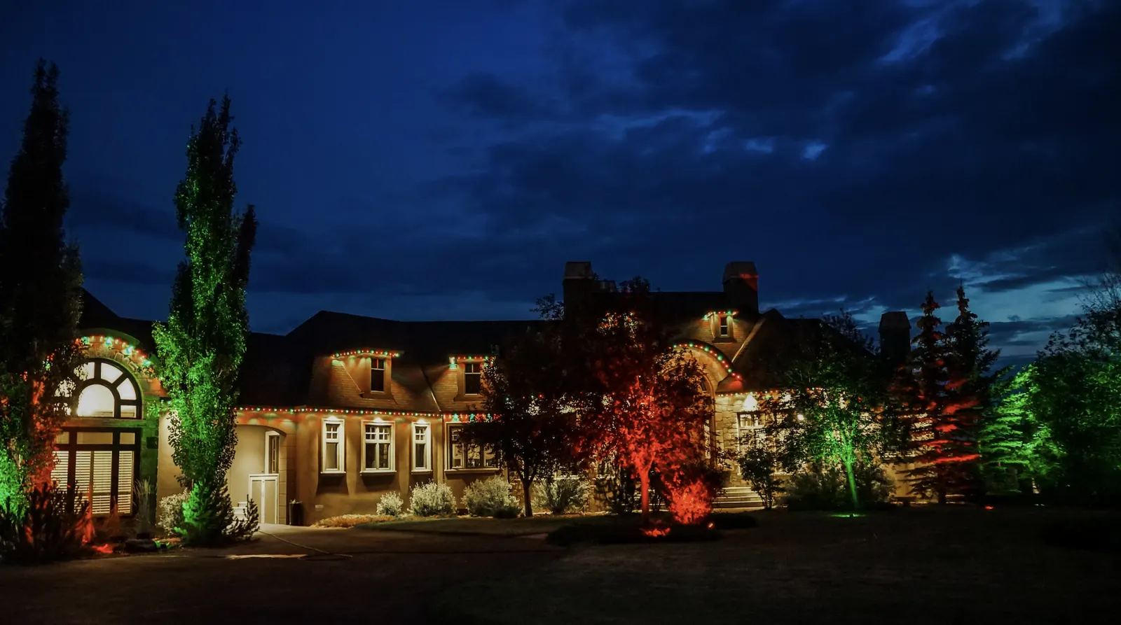 How to enhance your Outdoor Space with LED lighting