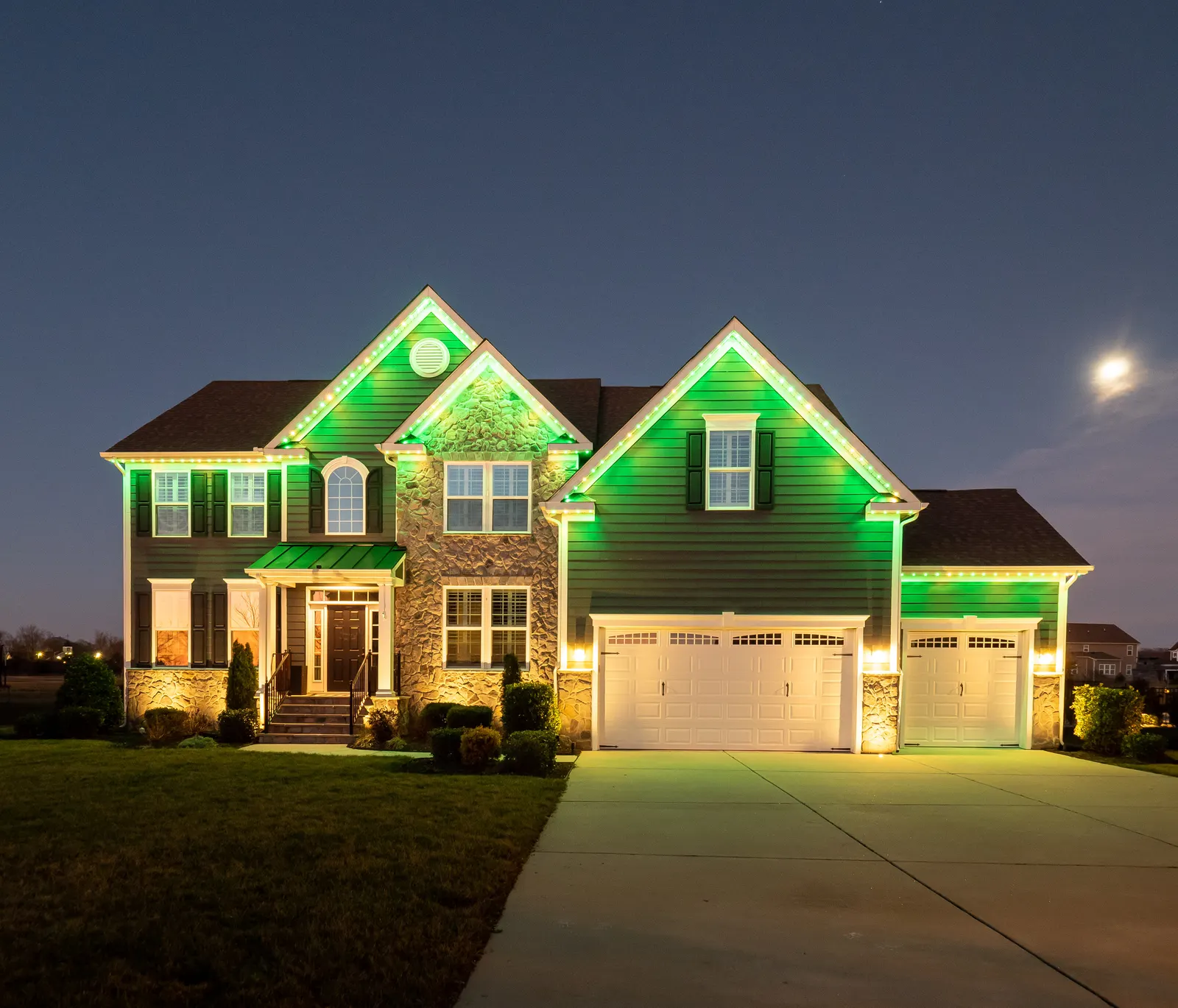 Effortless Holiday Lighting With Gemstone Lights AutoPilot